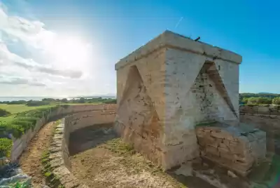 Castell de la Punta de n'Amer, Mallorca, Vacalia.com